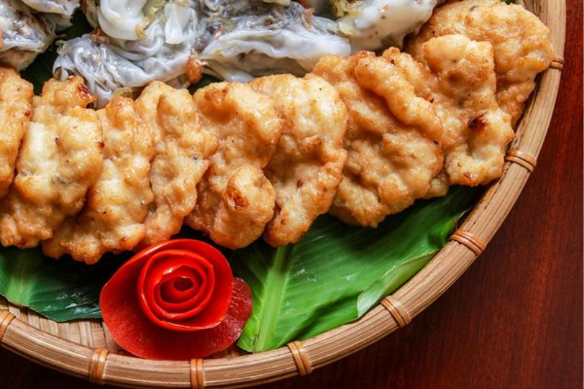 Ha Long squid cake hand-pounded for firm texture, famous Northern seafood specialty
